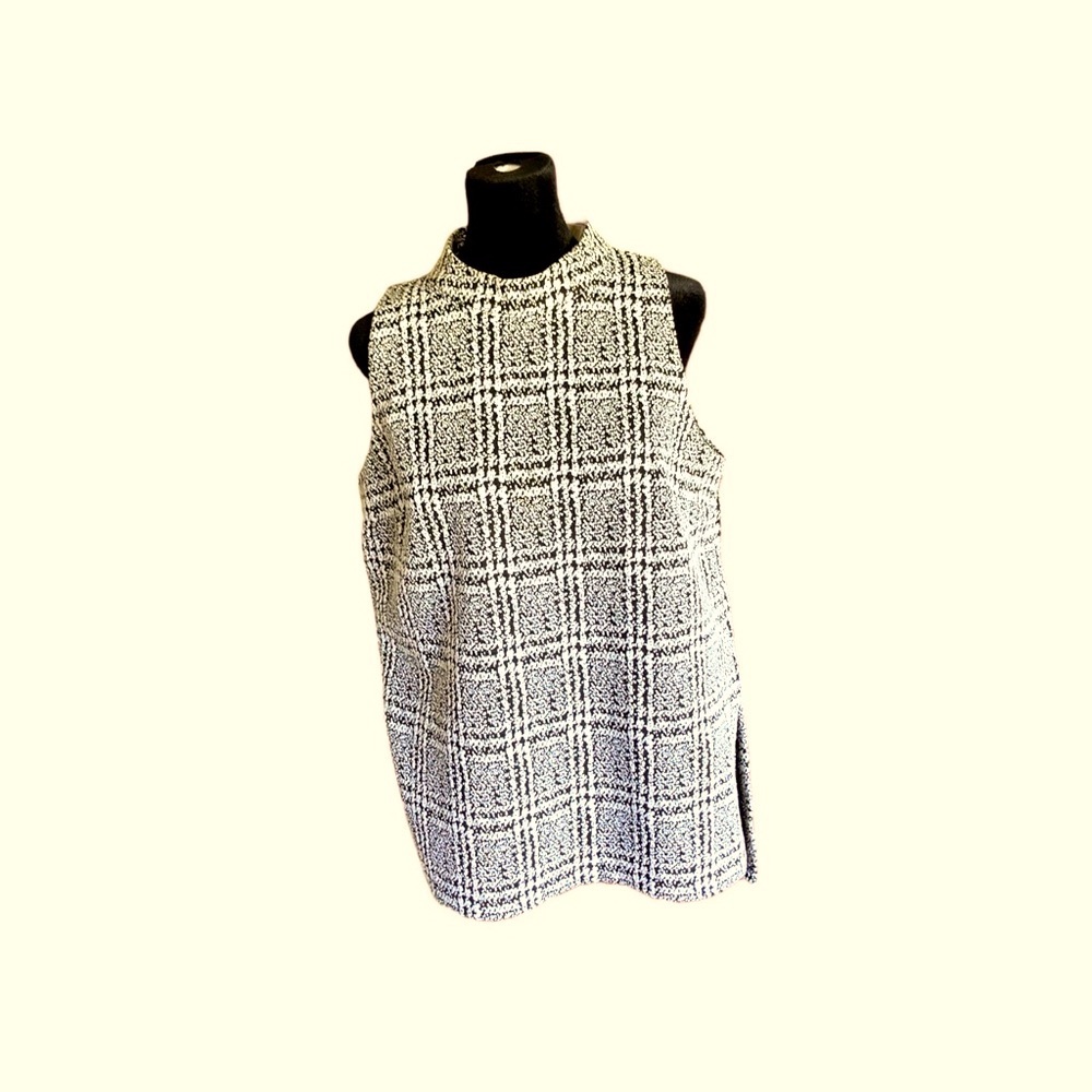 MICHAEL MICHAEL KORS Black & White Sleeveless Mock Turtleneck - Women’s Size L